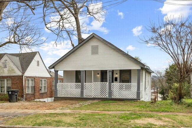 Photo - 1563 Martin Ave