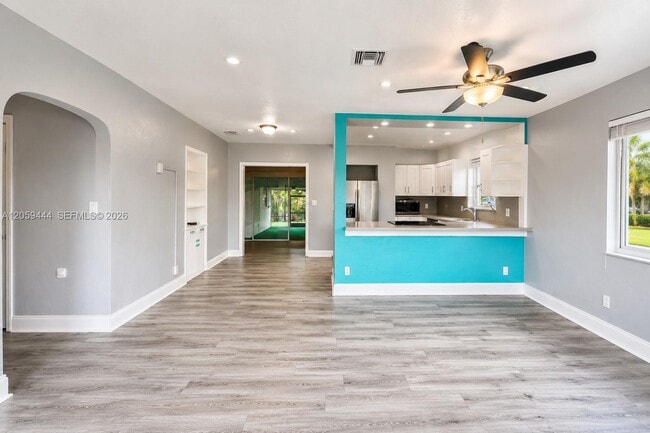 Photo - 529 NW 8th St