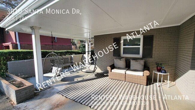Photo - 3010 Santa Monica Dr