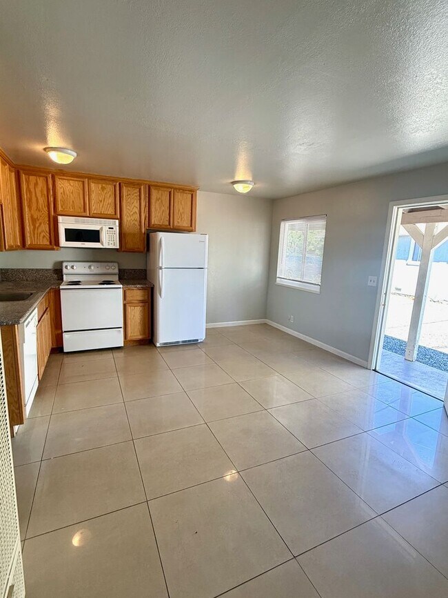 Photo - 336D E. Sycamore St. Unit 336D E. Sycamore