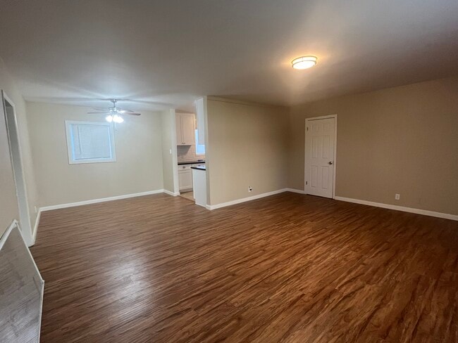 Photo - 14149 Vanowen St Unidad 5