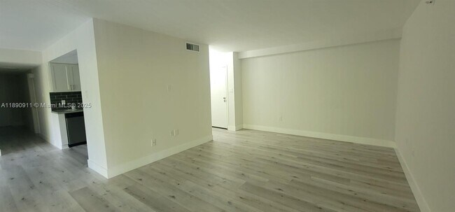 Photo - 10641 SW 108th Ave Unit 4A