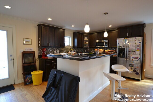 Photo - 5 Sparhawk St Unit 1