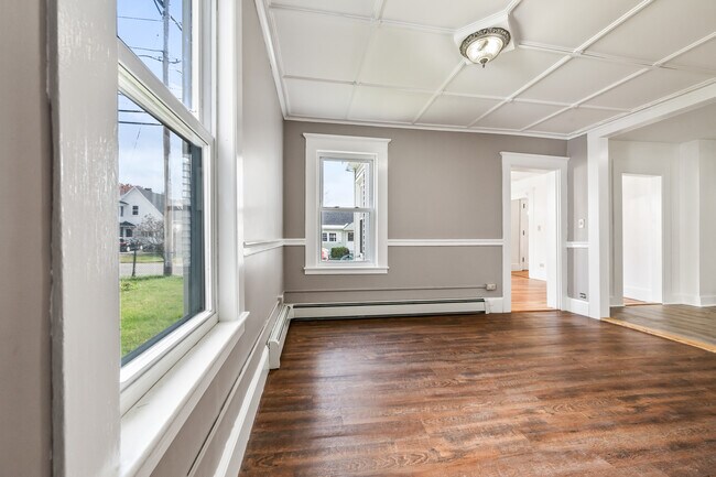 Photo - 93 Pleasant St