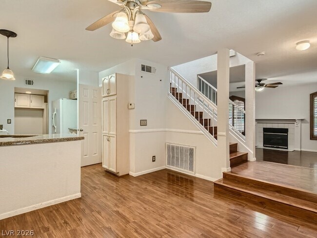 Photo - 1044 Grammy Dr