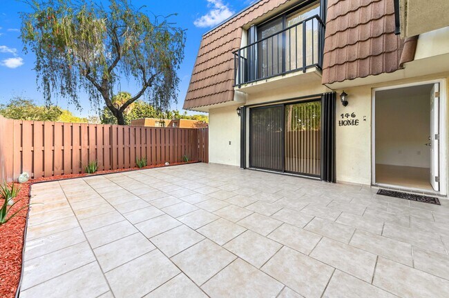 Photo - 146 Heritage Way