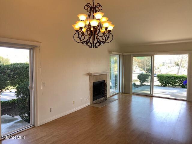 Photo - 132 Rosehedge Ln