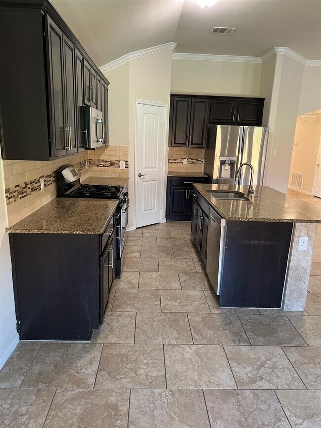 Photo - 300 Briar Park Dr
