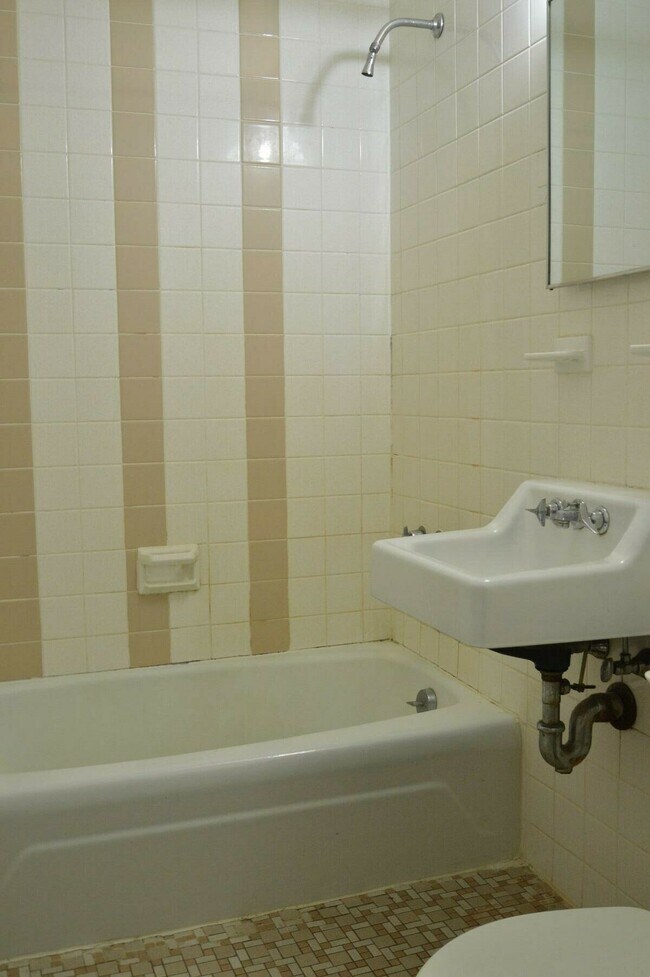 Photo - 164 N Beacon St Unit 23