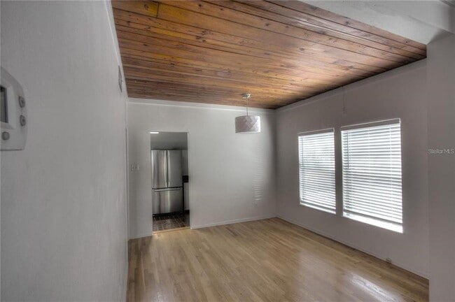 Photo - 303 S Osprey Ave