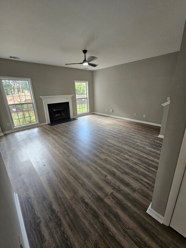 Photo - 714 Terrace Creek Dr Unit House