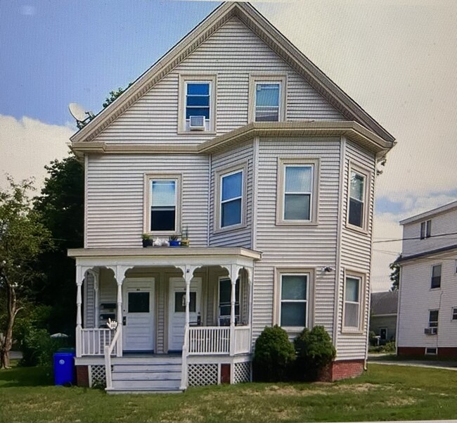 Front Right is apartment - 19 North Ave Unit 1