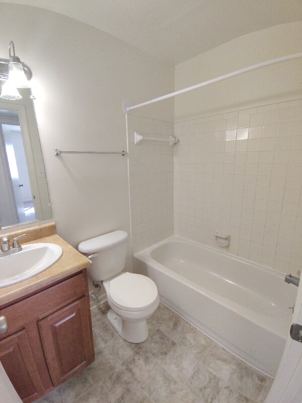 Photo - 600 Reusens Rd Unidad H92