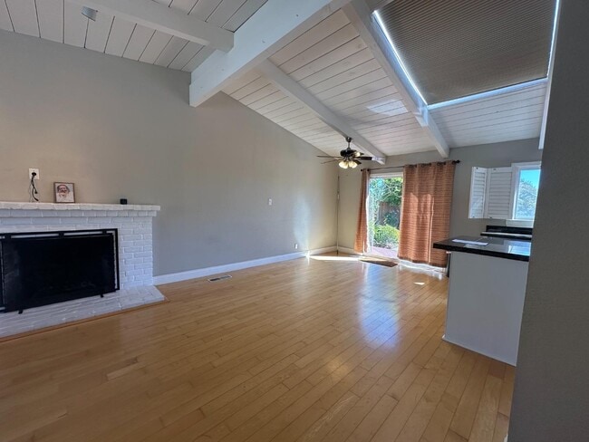 Photo - 2350 Rosewood Dr