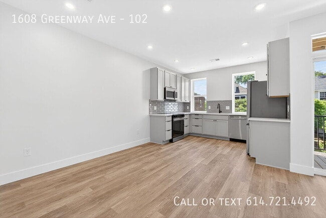 Photo - 1608 Greenway Ave Unit 102