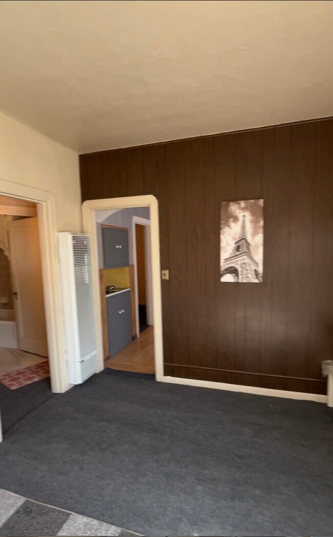 Photo - 321 Garretson Ave