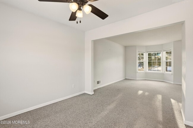 Photo - 6 Hummingbird Way