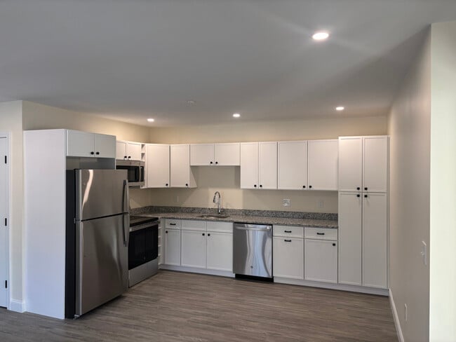 Photo - 725-727 Central Ave Unit 201