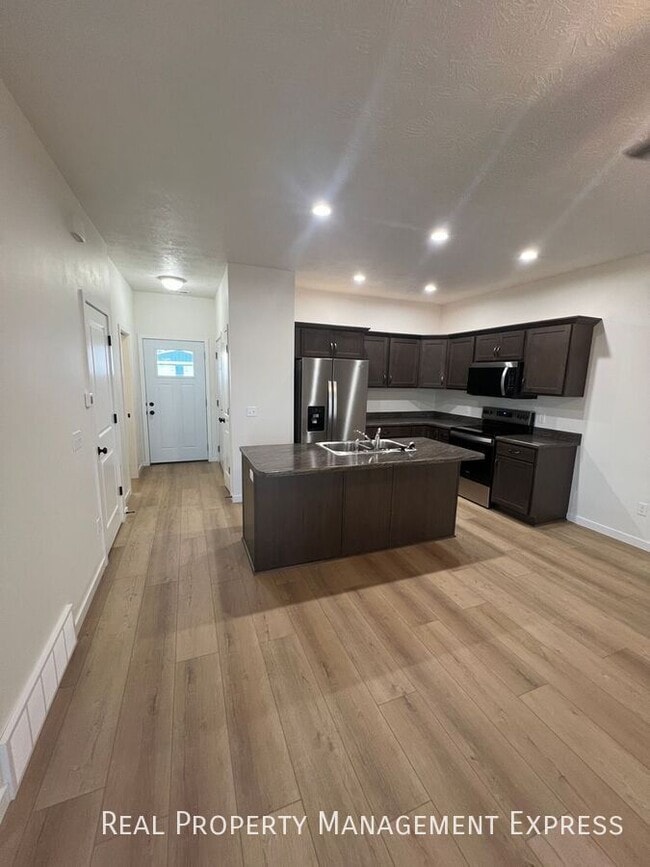 Photo - Stylish 1 Bed 1.5 Bath Townhome