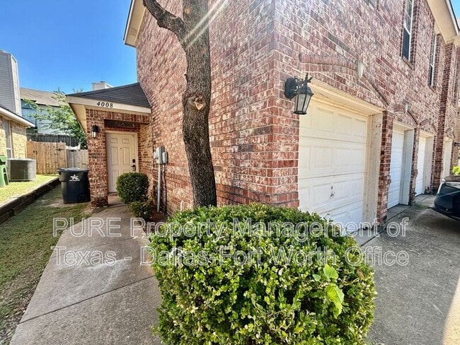 Building Photo - 4008 Cottage Park Ct