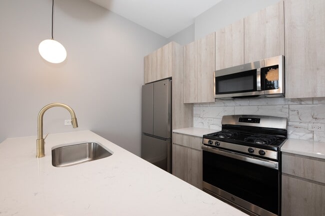 Photo - Brand New Lakeview Apartments