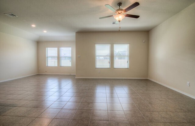 3 Bedroom, 2 Bath Home in Pflugerville - 3 Bedroom, 2 Bath Home in Pflugerville