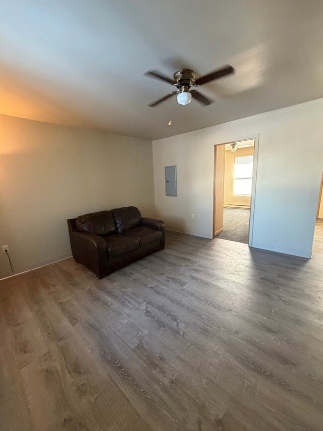 Photo - 25731 W Bridge St