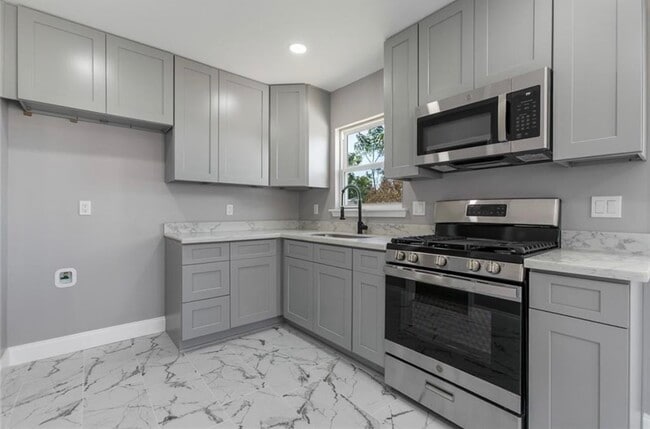 Photo - 3240 Hero Dr