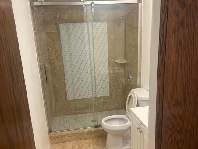 Photo - 1235 S Mannheim Rd Unidad 3