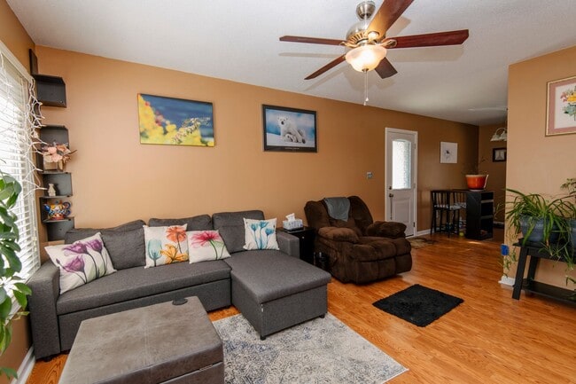 Photo - Cozy 3 bedroom home with spacious fenced backyard!
