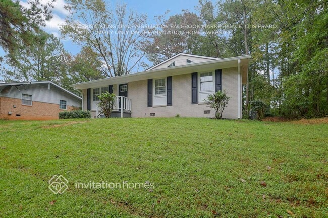 Photo - 762 Plainville Way SW