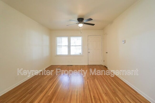 Building Photo - 622 E Xyler St