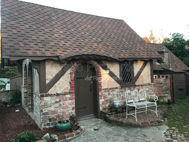 Photo - 50 Winslow Ave Unit B