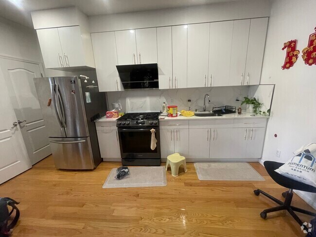 Building Photo - 66 Bay 31st St Unit 1 Rental
