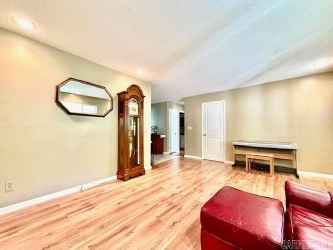 Photo - 307 N Union Ave