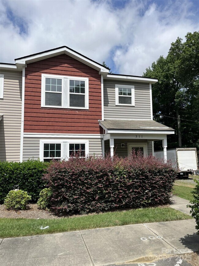 Photo - 311 Drury Dr