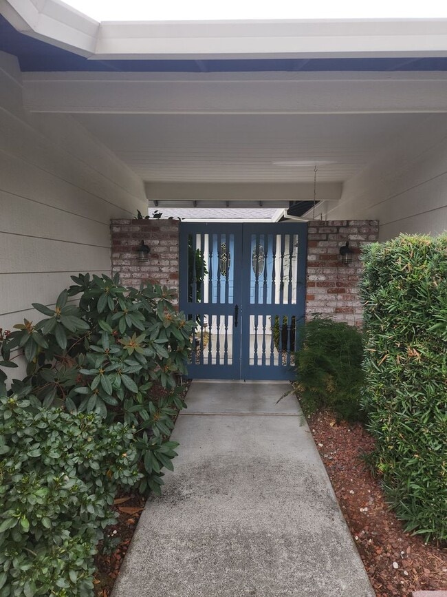 Photo - Lovely Home in Oakmont 55+ community