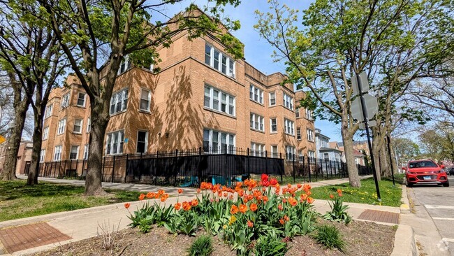 Building Photo - 3750 W Giddings St Unit 3 Rental