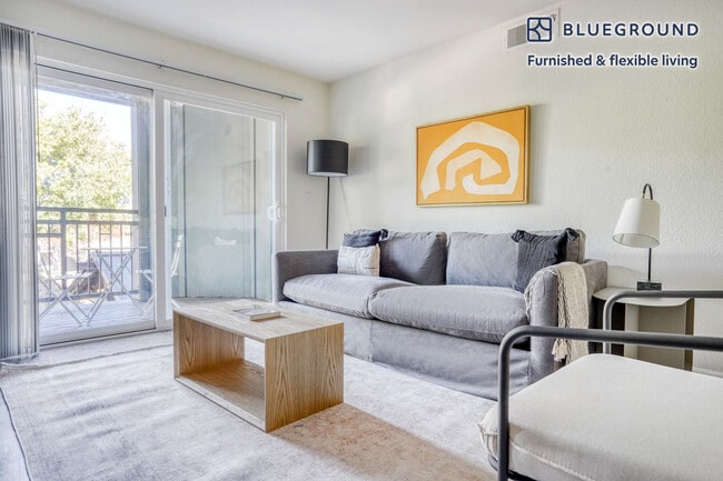 Photo - 1220 N Fair Oaks Ave Unidad FL2-ID733