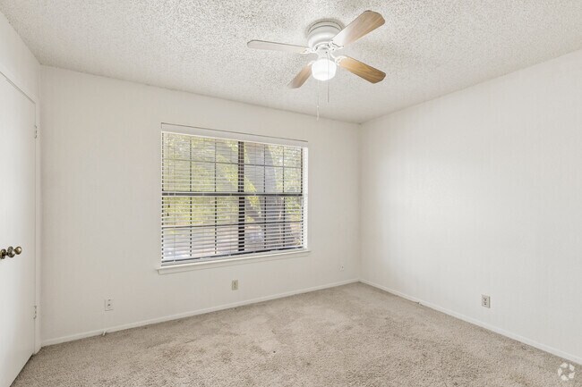 2BR, 1.5BA - 1,100SF - Bedroom