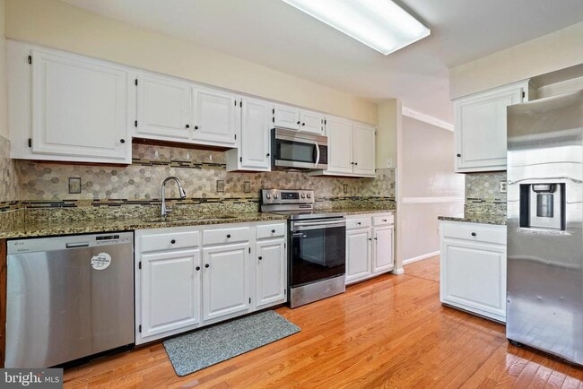 Photo - 12372 Herrington Manor Dr