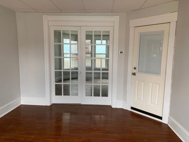 Photo - 580-580-580-582 State St Unidad 580 State Street