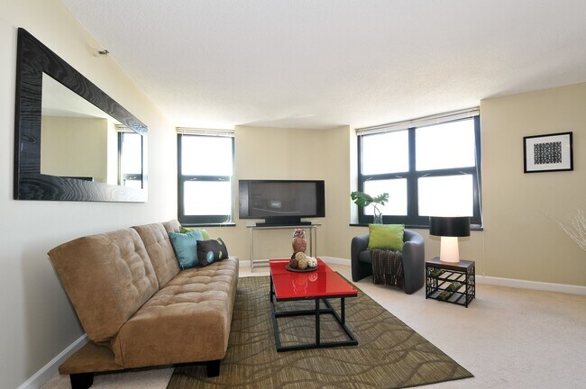 Photo - 3660 N Lake Shore Dr Unit 4312