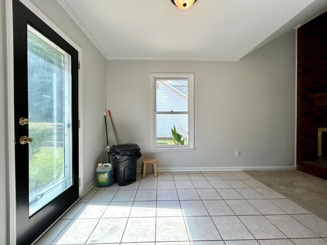 Photo - 1311 Hathshire Dr