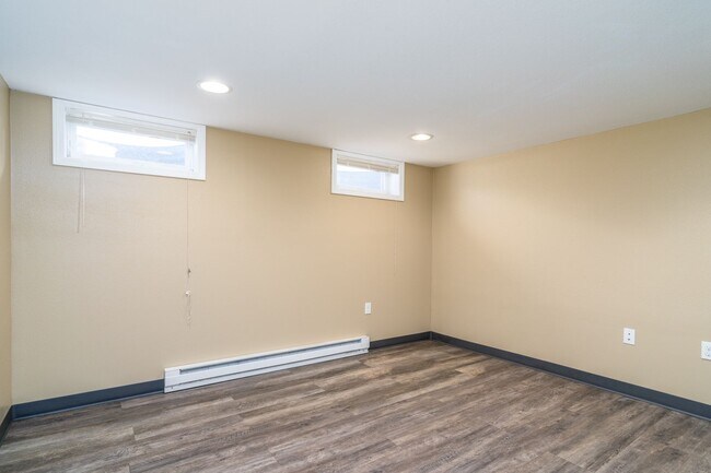 Photo - 405 4th Ave N Unit 2 Basement Apt.