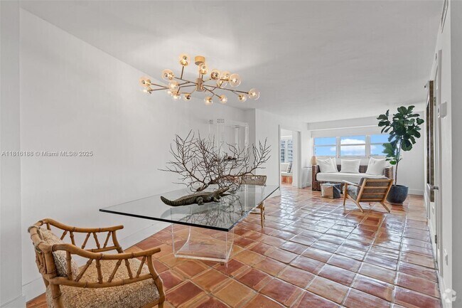 Building Photo - 1881 Washington Ave Unit 16E Rental