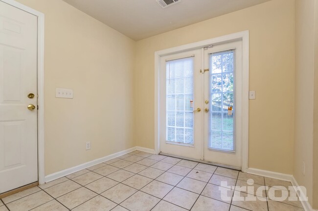 Photo - 1145 Woodington Cir