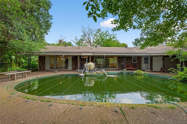 Photo - 4628 Roseneath Dr