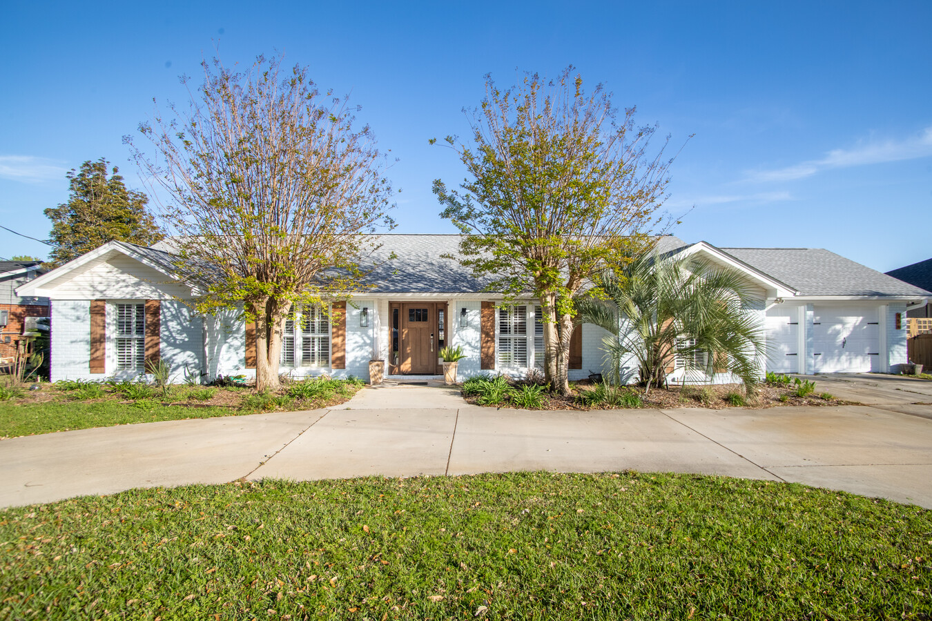 Photo - 956 Aquamarine Dr House