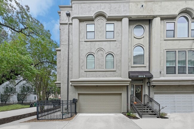 Photo - 2414 Dorrington St Unit A